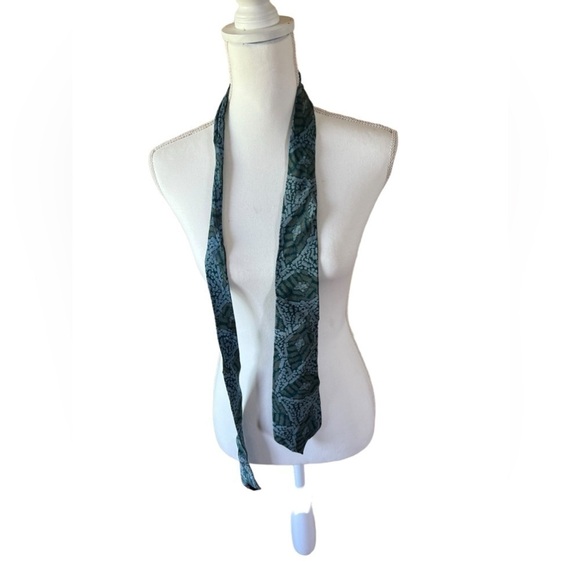 Austin Grey Abstract Patterned Silk Tie Green Multi Classic Necktie - Picture 1 of 2
